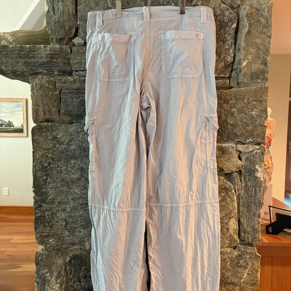 AMERICAN EAGLE SOFT, LOOSE FITTING CARGO PANTS: SIZE 10L - BLUE MIST - LIKE NEW - Picture 3 of 6